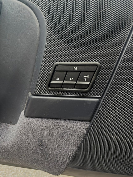 Porsche 911 Carrera 16 of 30