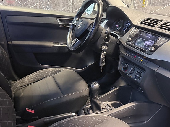 Skoda Fabia 15 of 19