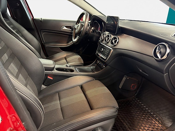 Mercedes-Benz GLA220 20 of 21