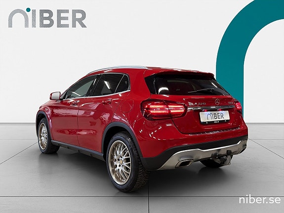 Mercedes-Benz GLA220 5 of 5