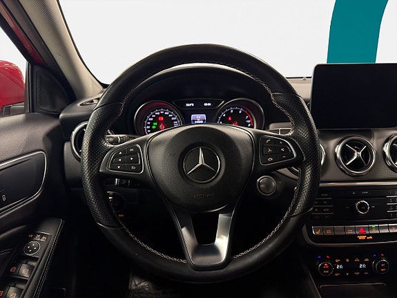 Mercedes-Benz GLA220 17 of 21
