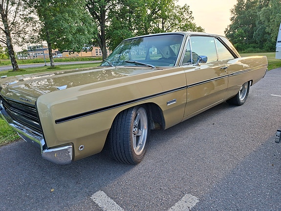 Plymouth Fury 3 of 19