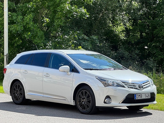 Toyota Avensis 3 of 21