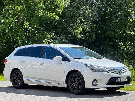 Toyota Avensis 4 of 21