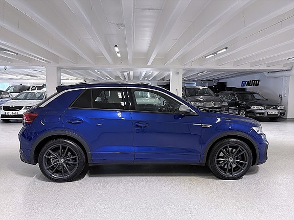 Volkswagen T-Roc 4 of 30
