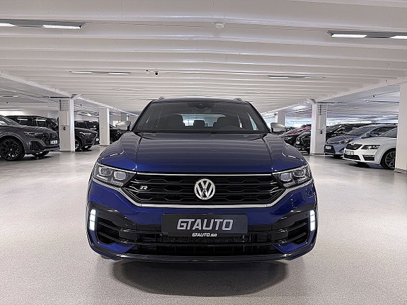 Volkswagen T-Roc 3 of 30