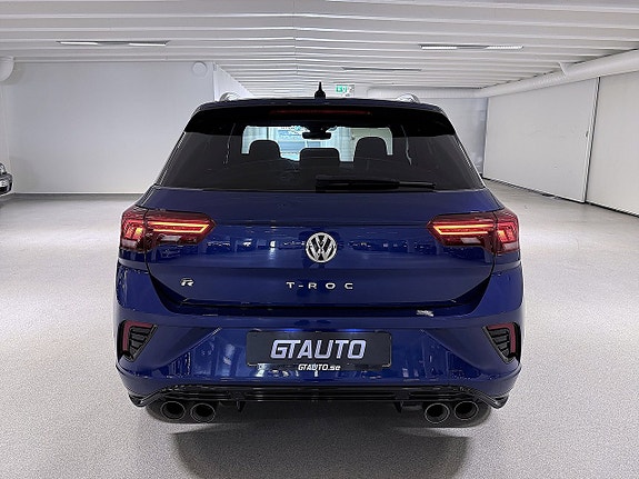 Volkswagen T-Roc 6 of 30