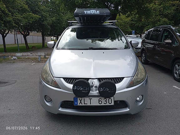 Mitsubishi Grandis 3 of 5