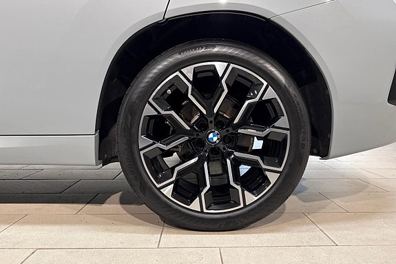BMW X3 9 of 19