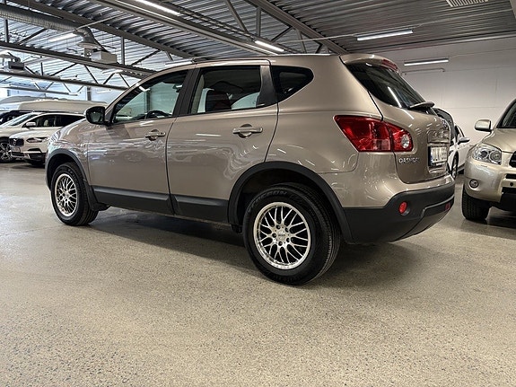 Nissan Qashqai 3 of 5