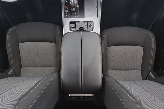 Mazda CX-60 17 of 29