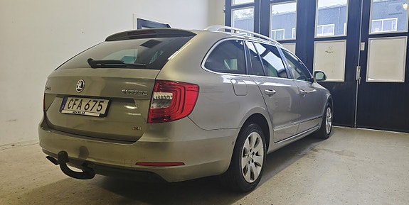 Skoda Superb 7 of 22