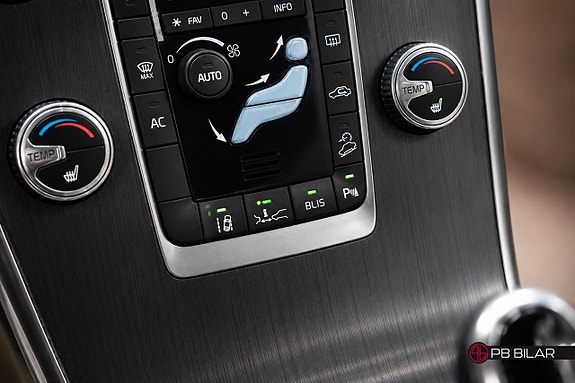 Volvo XC60 21 of 22
