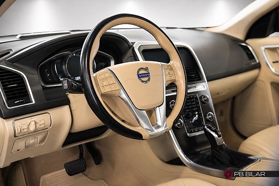 Volvo XC60 8 of 22