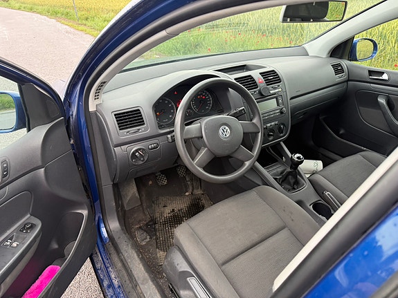 Volkswagen Golf V 7 of 8