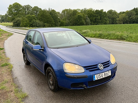 Volkswagen Golf V 4 of 5