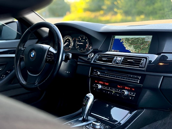 BMW 520d 8 of 17