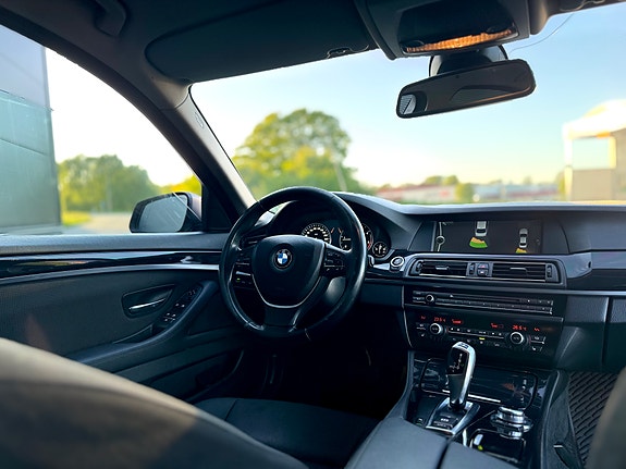 BMW 520d 11 of 17