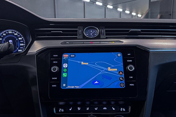 Volkswagen Passat 16 of 20