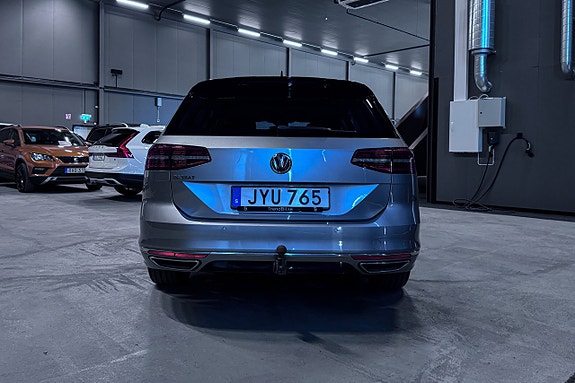 Volkswagen Passat 5 of 5