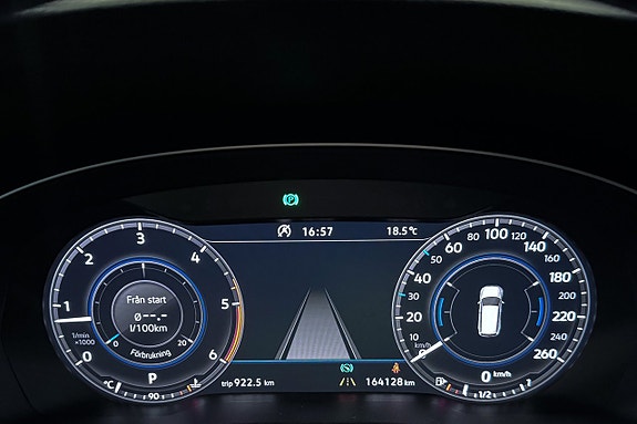 Volkswagen Passat 15 of 20
