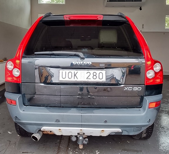 Volvo XC90 4 of 5