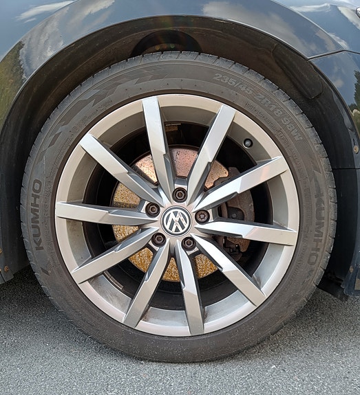 Volkswagen Passat 12 of 13