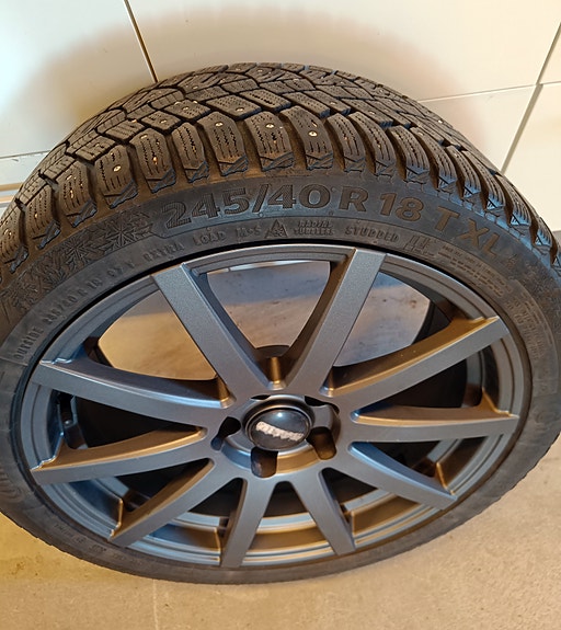 Volkswagen Passat 13 of 13