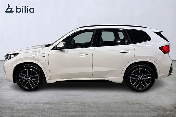 BMW X1 2 of 5