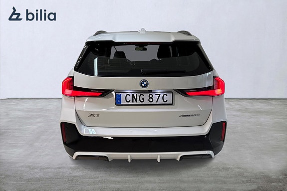 BMW X1 4 of 5