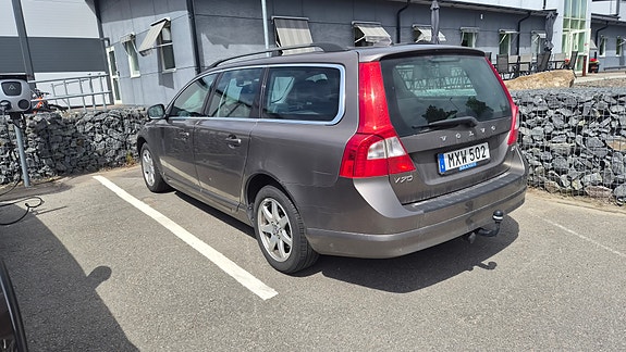 Volvo V70 4 of 5