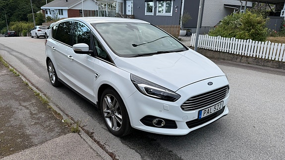 Ford S-MAX 2 of 5