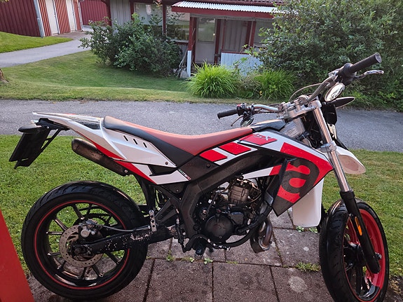 Aprilia sx 50 4 of 7