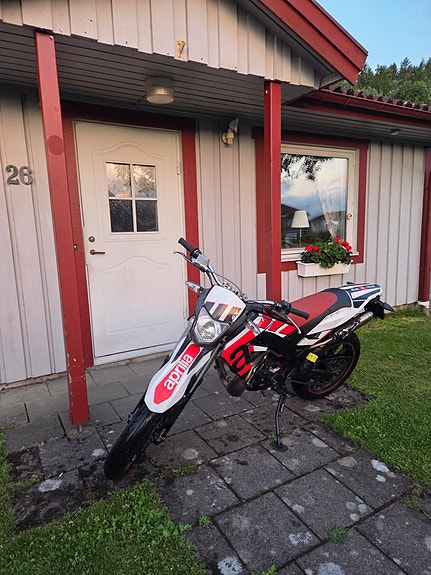Aprilia sx 50 3 of 7