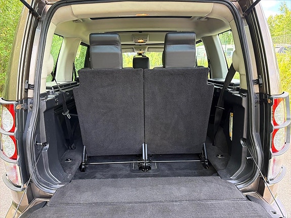 Land Rover Discovery 12 of 25