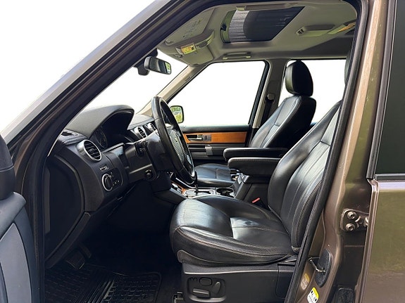 Land Rover Discovery 15 of 25