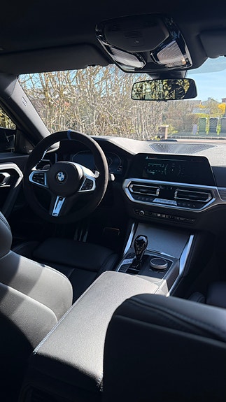 BMW M240i 7 of 9