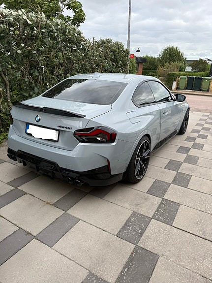 BMW M240i 2 of 5