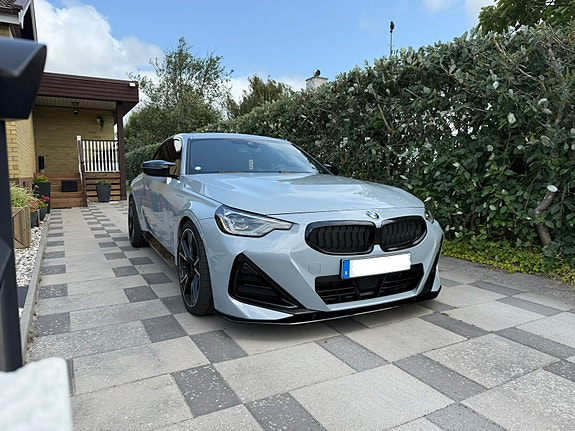 BMW M240i 3 of 5