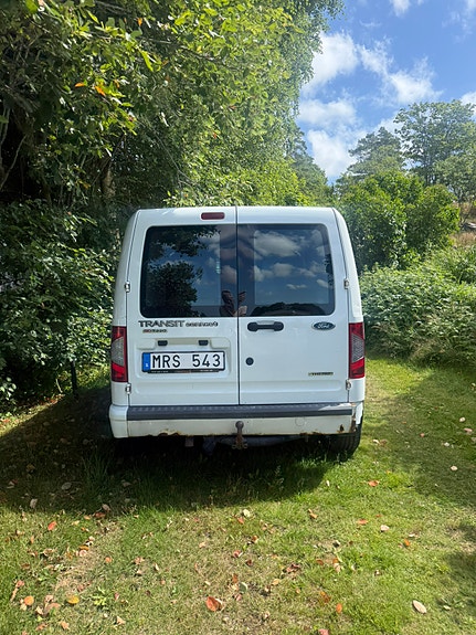 Ford Transit Connect 4 of 5
