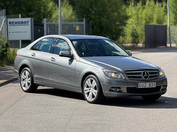 Mercedes-Benz C220 8 of 22