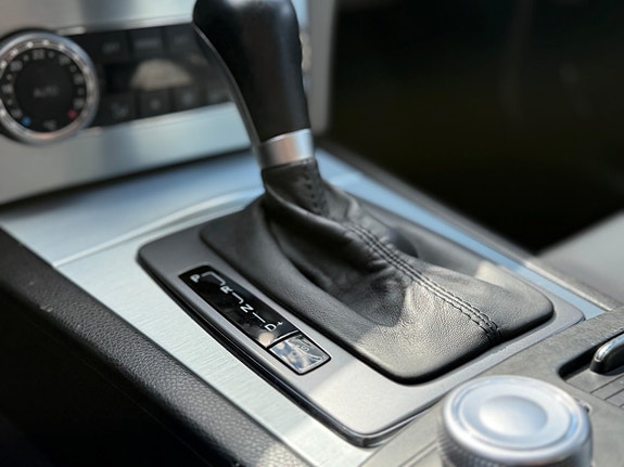 Mercedes-Benz C220 21 of 22