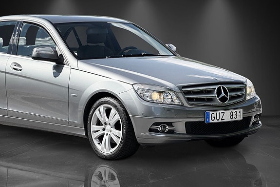 Mercedes-Benz C220 6 of 22