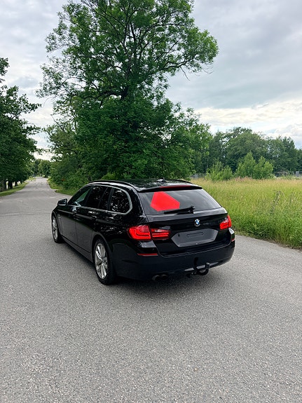 BMW 520d 4 of 11