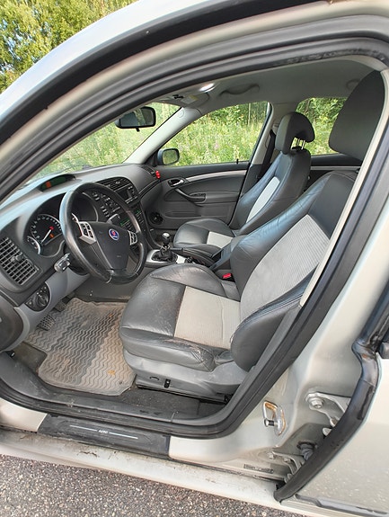 Saab 9-3 5 of 7