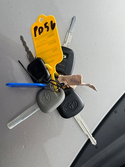 Toyota Yaris 16 of 17