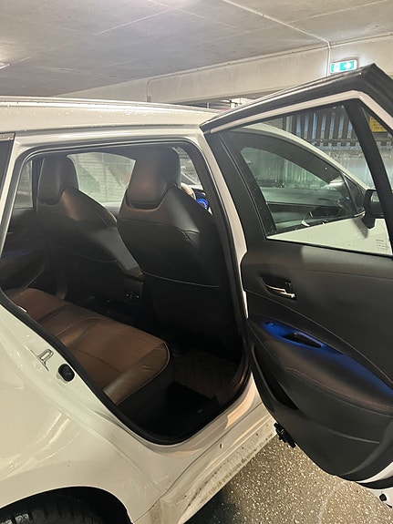 Toyota Corolla 4 of 8