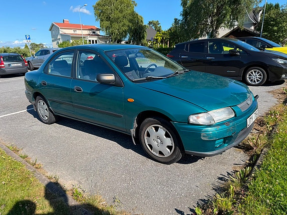 Mazda 323S 3 of 6