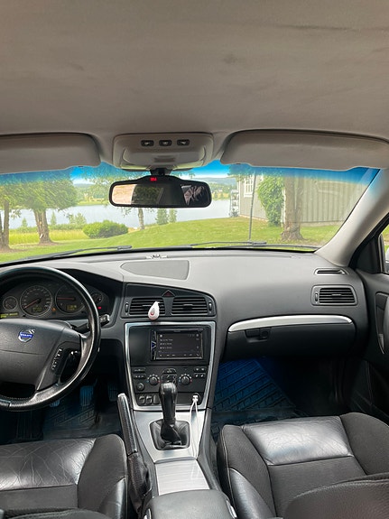 Volvo V70 5 of 5