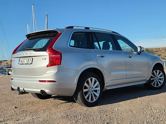 Volvo XC90 3 of 5